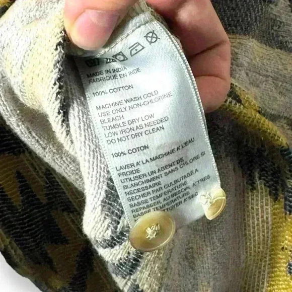 Urban Outfitters Jacquard Flannel Button Down  Shirts Woven Relaxed Size Small - Picture 7 of 9